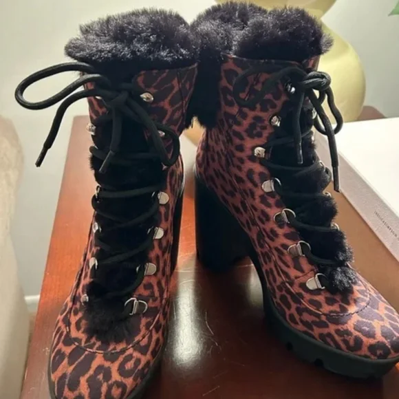 Jessica Simpson Mikah Boot 8.5 - Picture 7 of 8